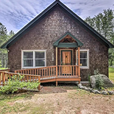 Hidden Gem Cottage Near Blue Hill Peninsula